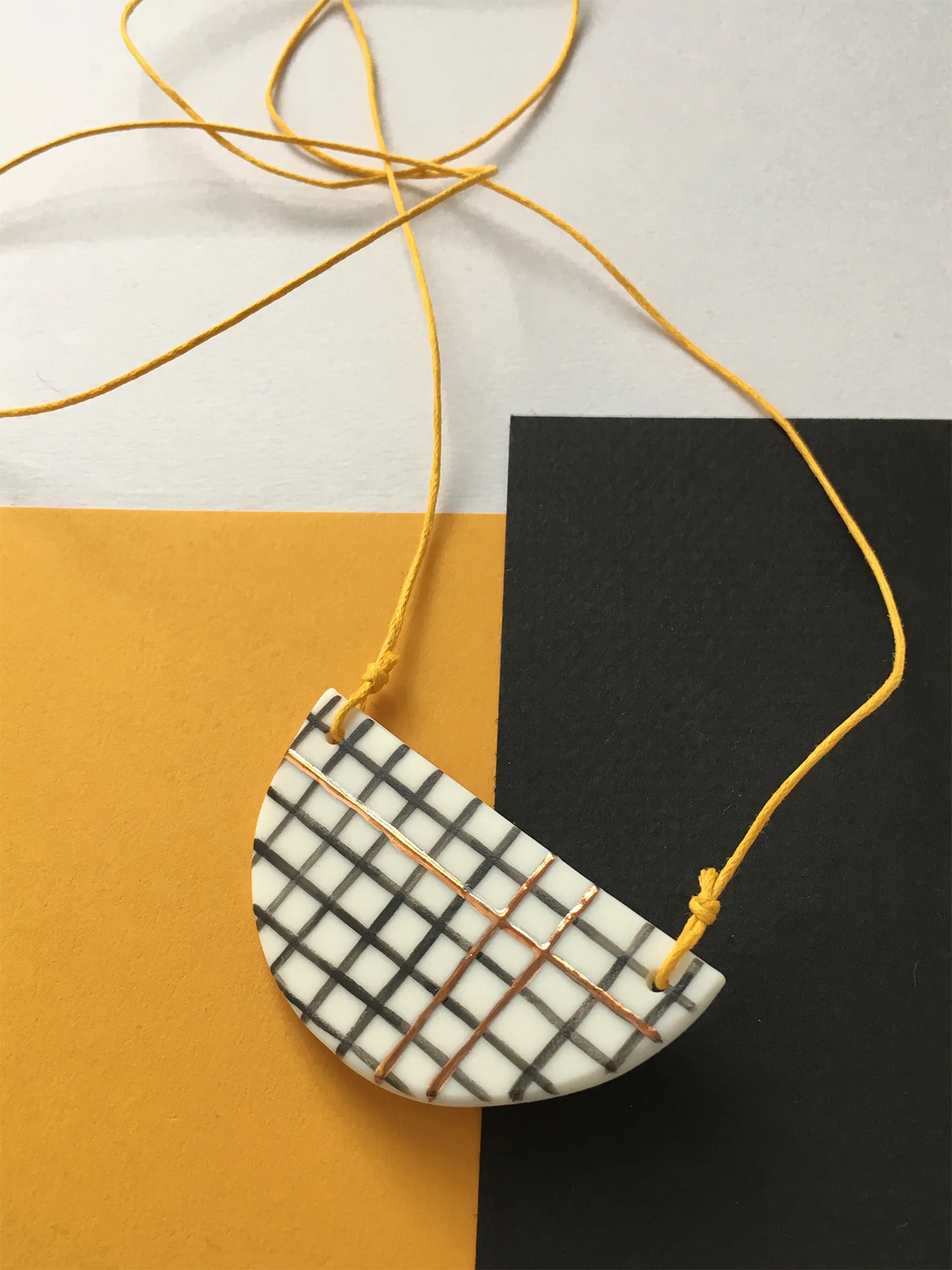 Fleck, Semi, Grid.jpg