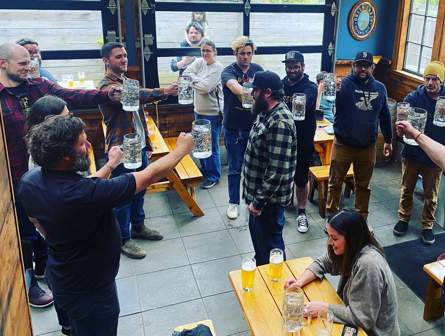 Action shot from our opening day of the pFriem showcase. Arms were tired and spirits high, big thanks to pFriem this was a lot of fun. Swipe right to see what the rest of the month entails. 
.
.
.
.
#breweryshowcase #pfriem #pfriemspring #belmontstat