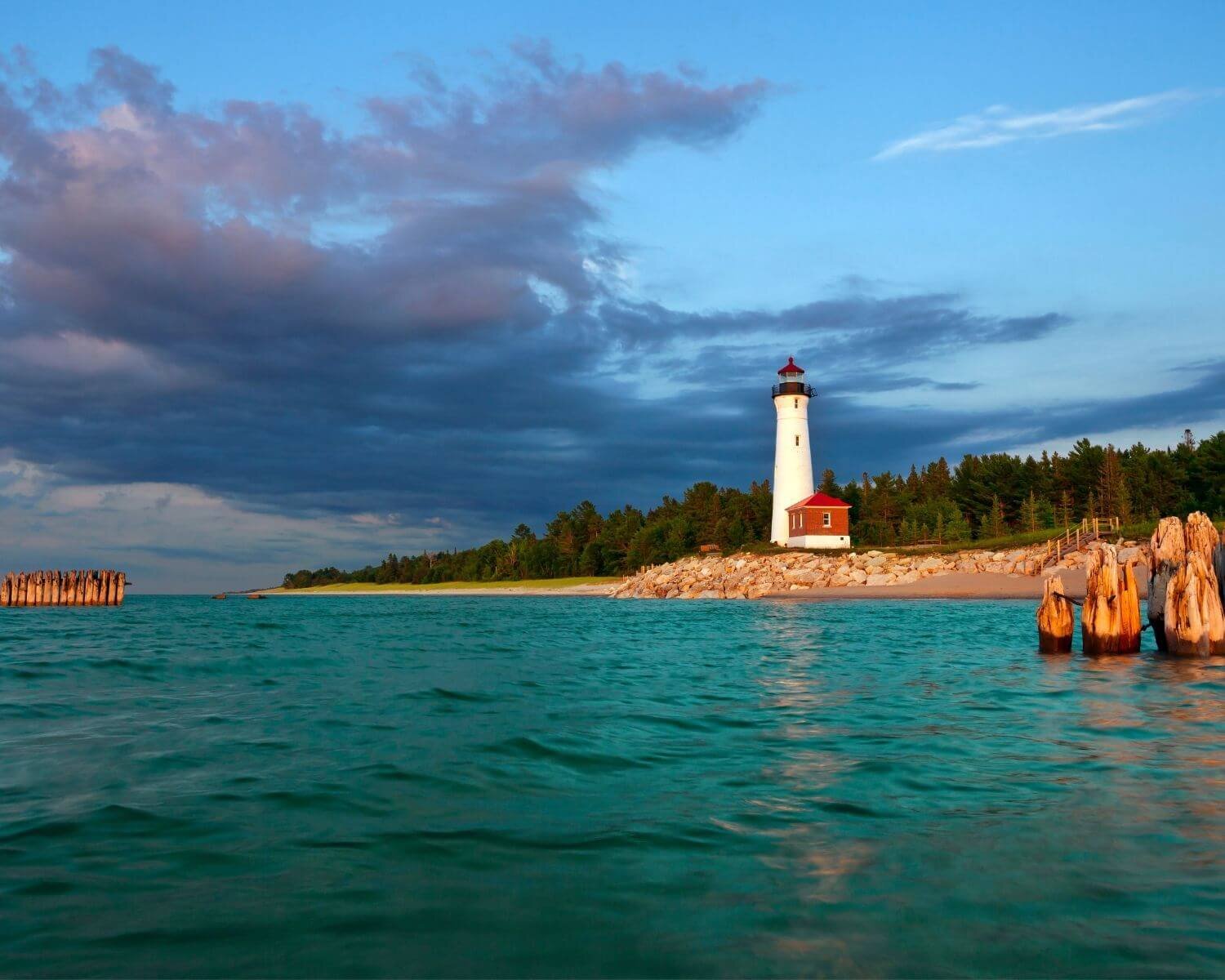 Upper Peninsula Michigan  Travel Guide — mymichiganbeach.com