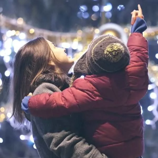 See 24 Fun Festive Michigan Tree Lightings 2021 Map Mymichiganbeach Com