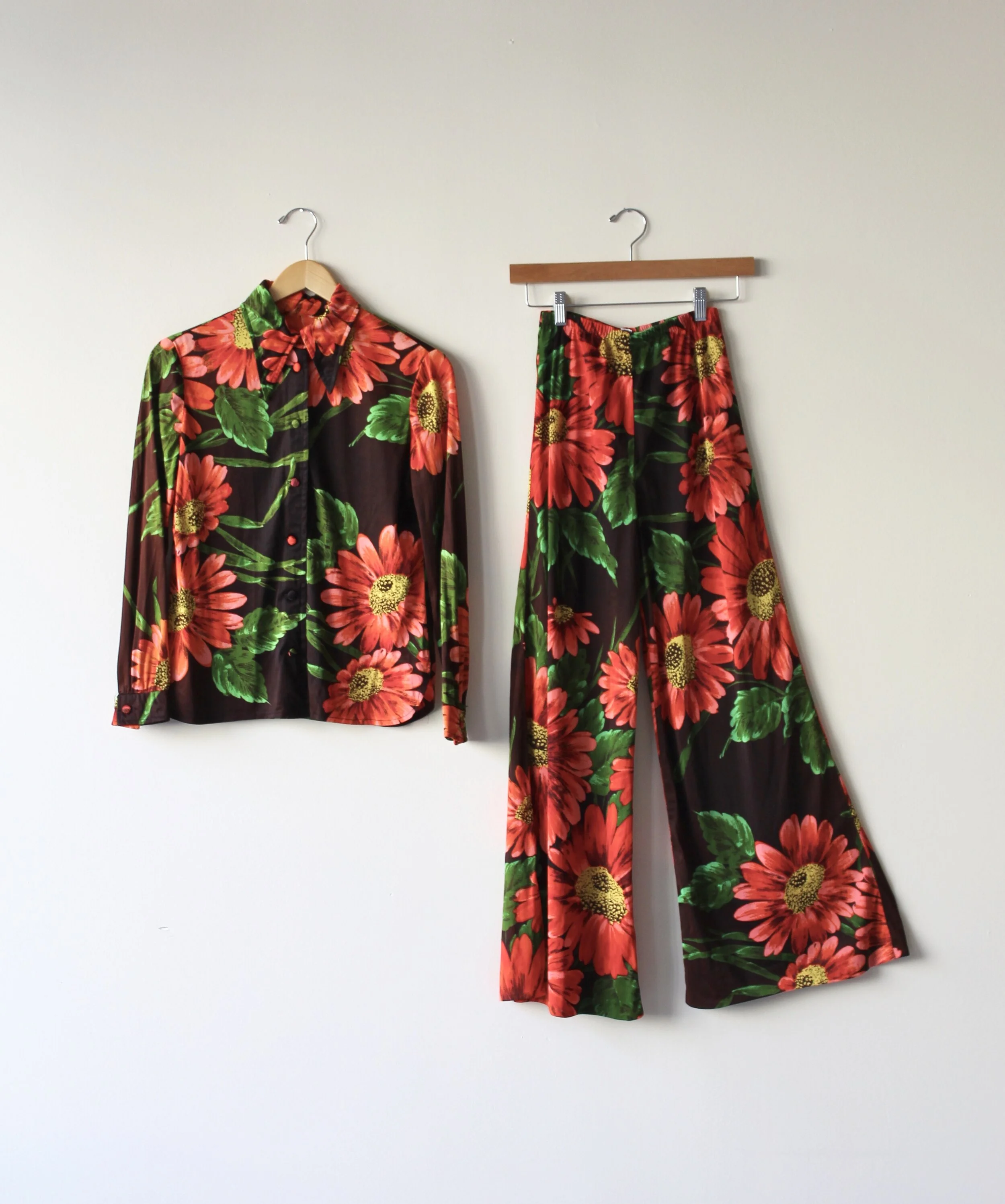 70s FLOWER THREE PIECE - Excelsior, San Francisco