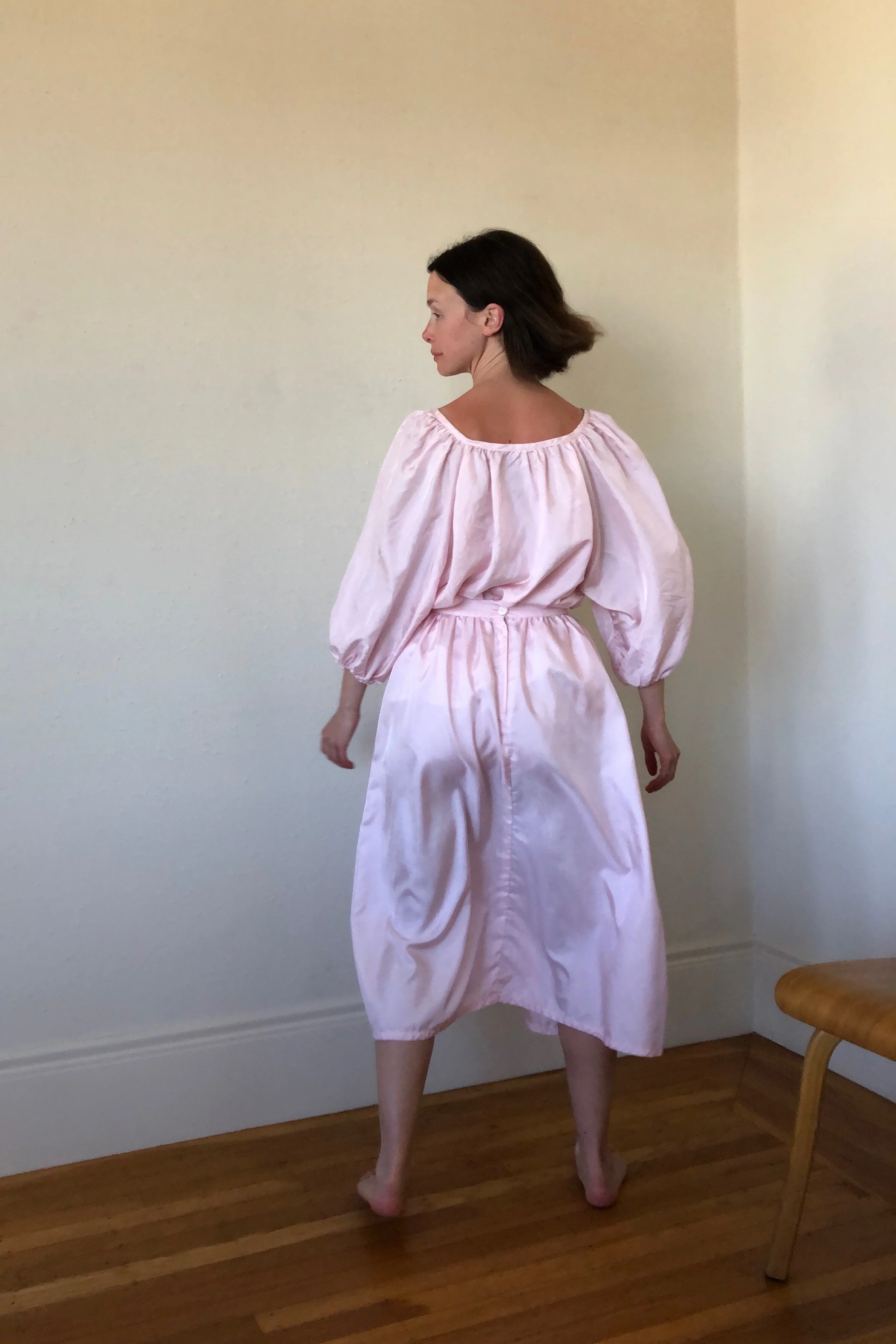 70s TULIP SILK SET - Los Altos Hills, Ca