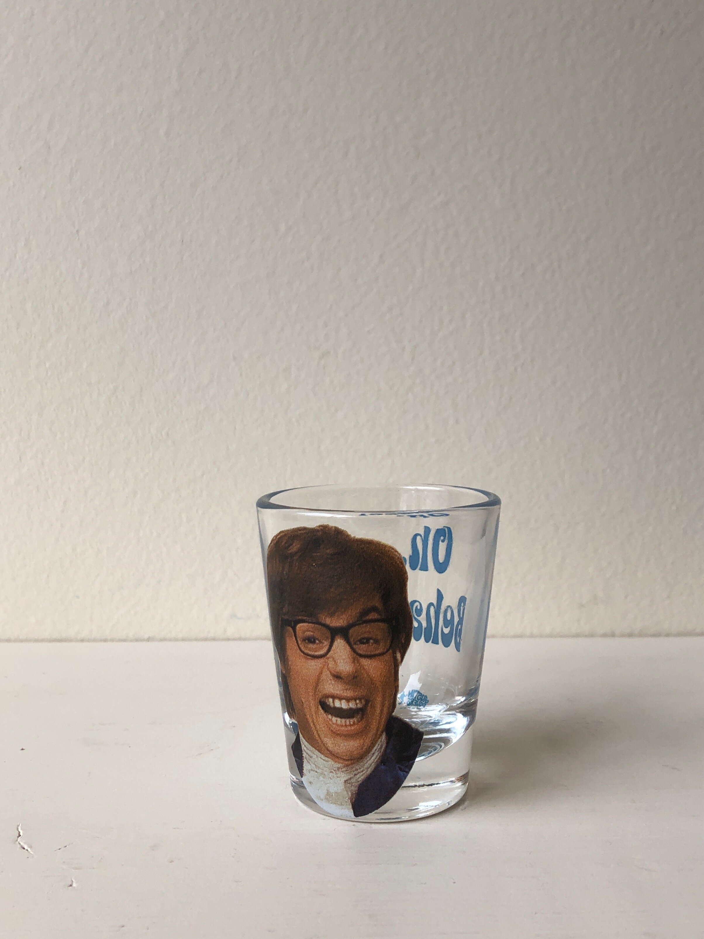 1998 AUSTIN POWERS SHOT GLASS - Kensington, Ca