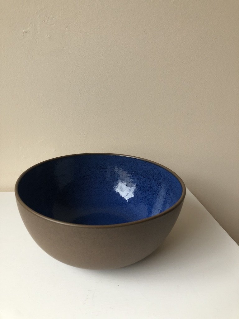 pick up only ! 70s LARGE HEATH SERVING BOWL 