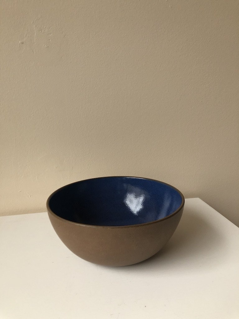 pick up only ! 70s MEDIUM HEATH SERVING BOWL