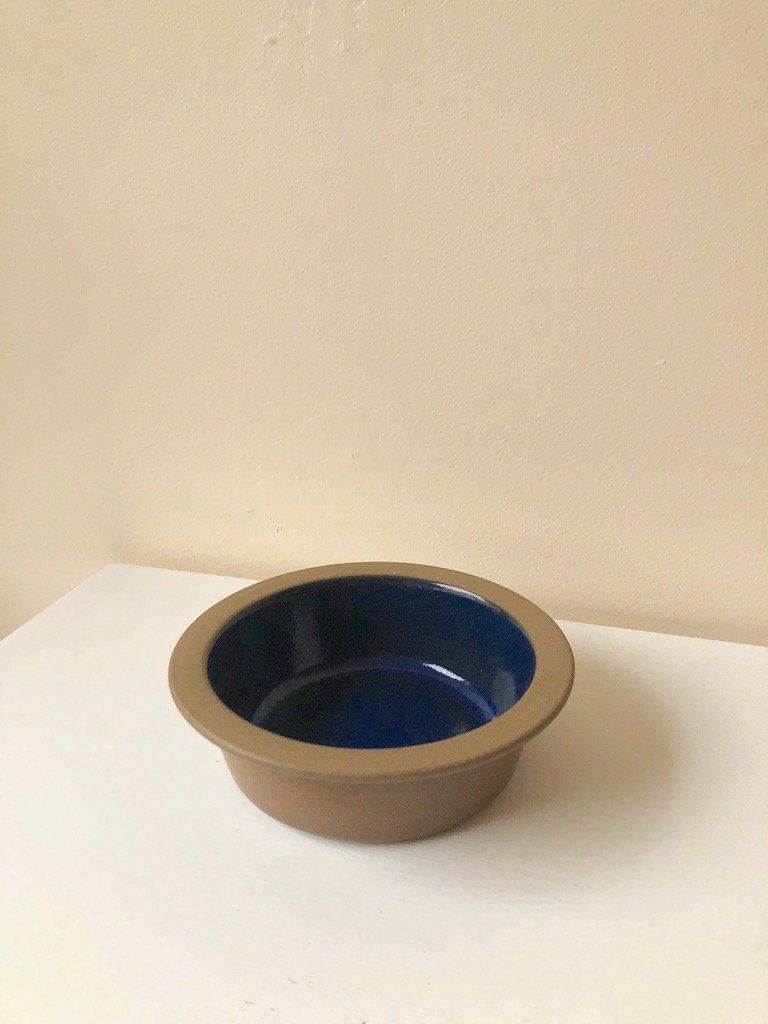 pick up only ! 70s SMALLER LEDGE SERVING BOWL