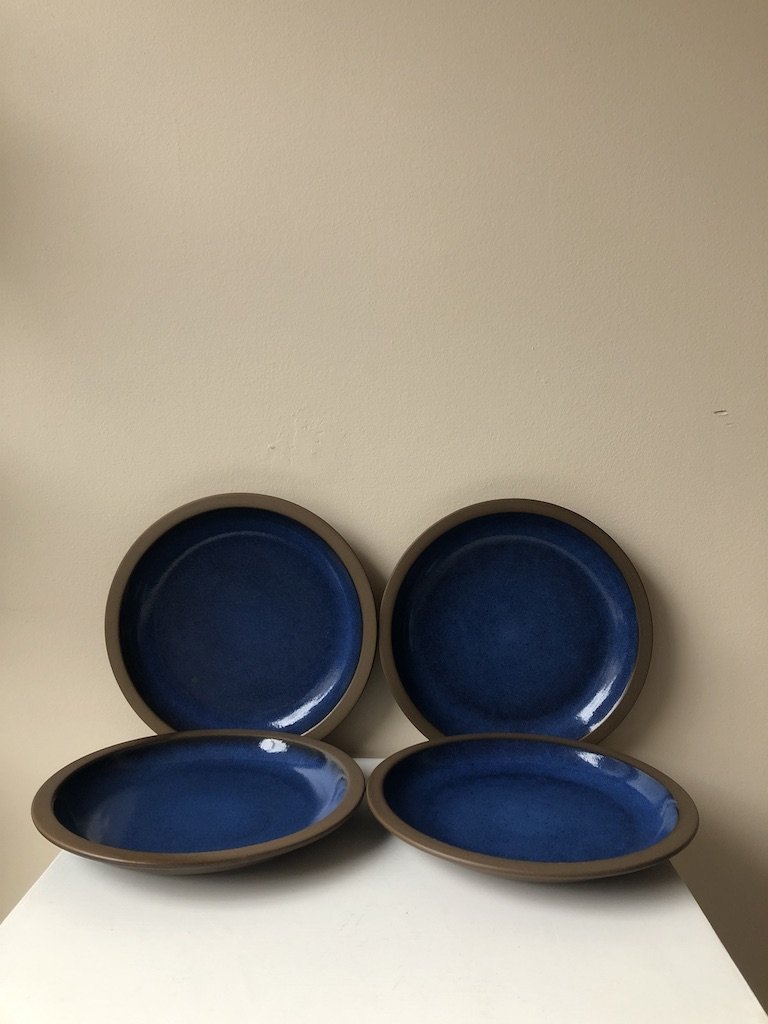 pick up only ! 60s HEATH DINNER PLATES, SET 2
