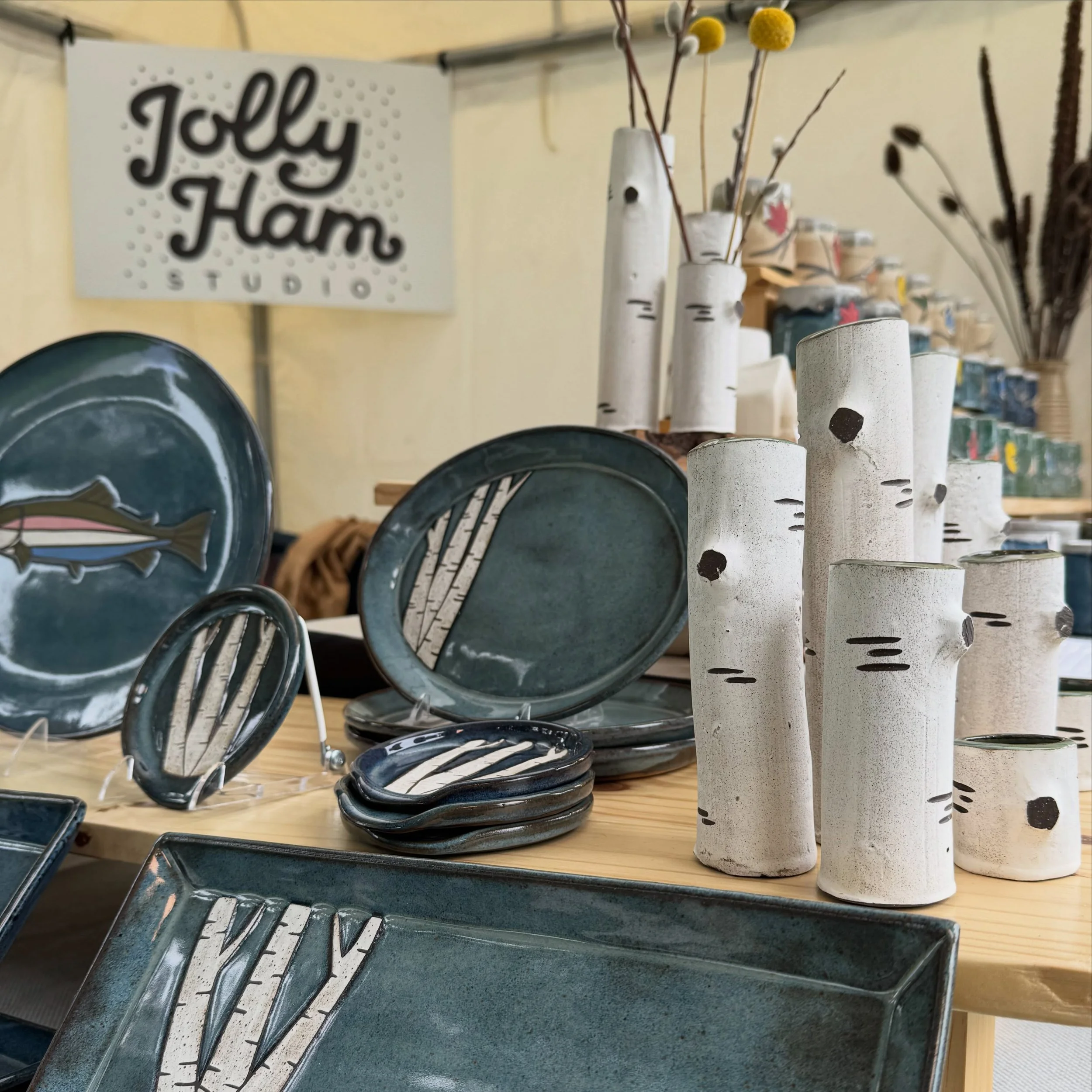 Raindrops are falling but we&rsquo;re here at the Fallasburg Arts Festival with @lowellarts this weekend! ☔️