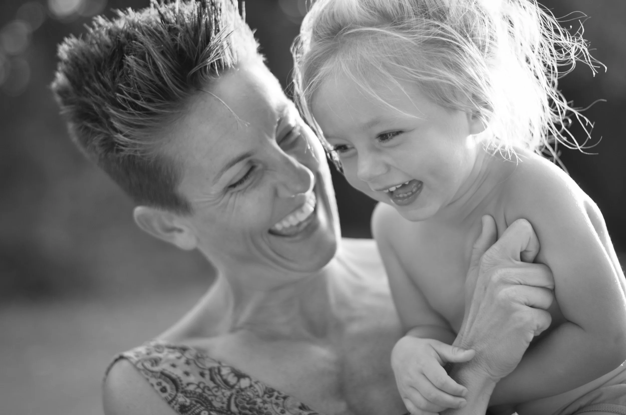 natural family photos Mother and daughter Putty Beach NSW