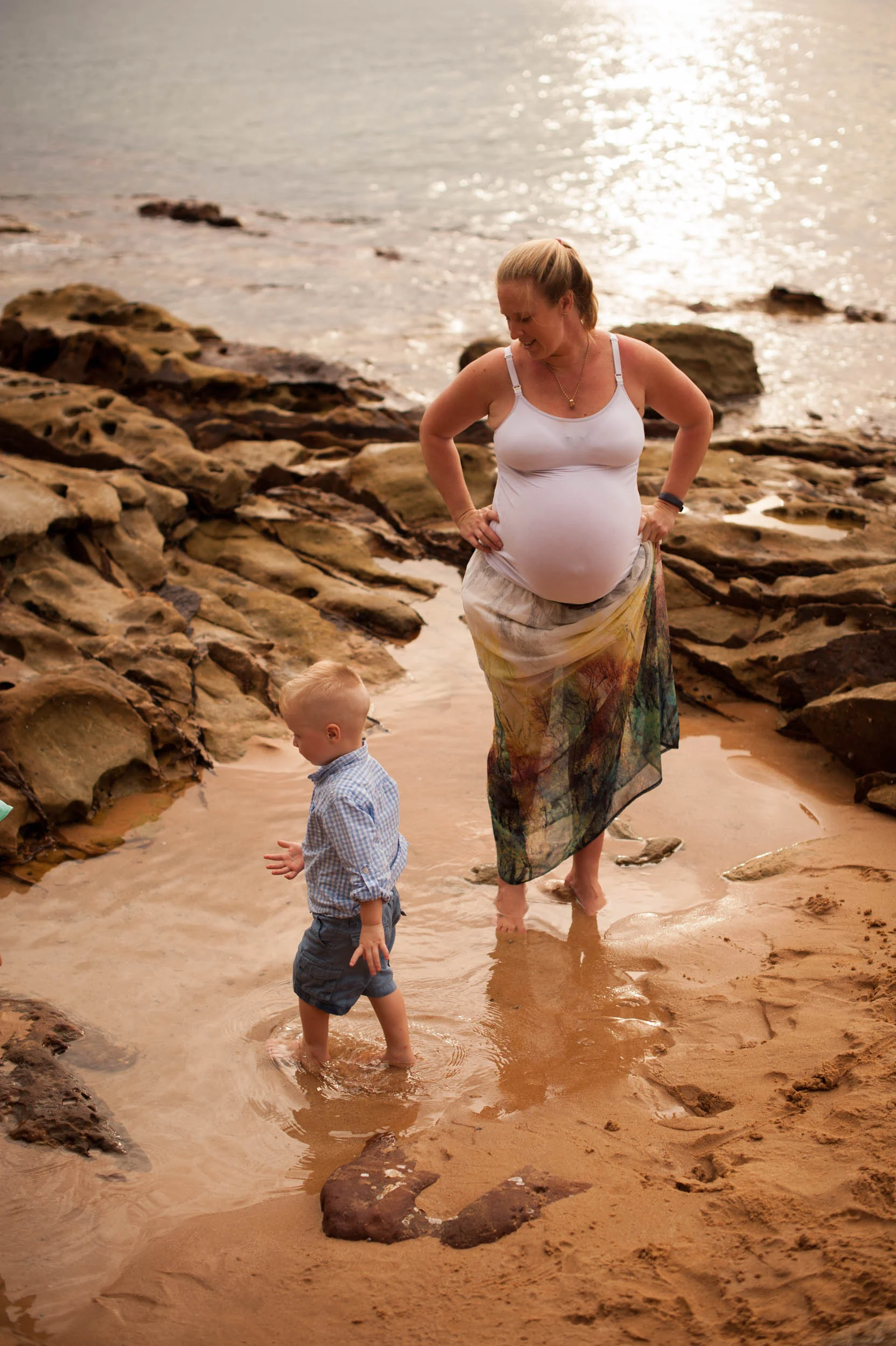 relaxed family photography putty beach nsw