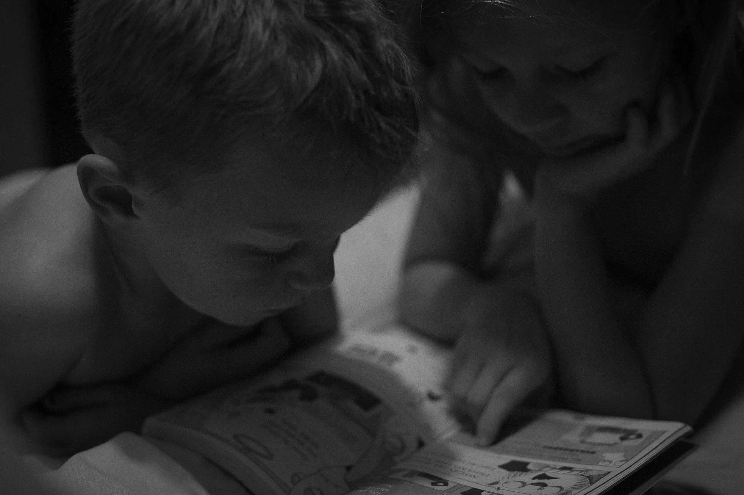 kids reading lifestyle family photographer central coast
