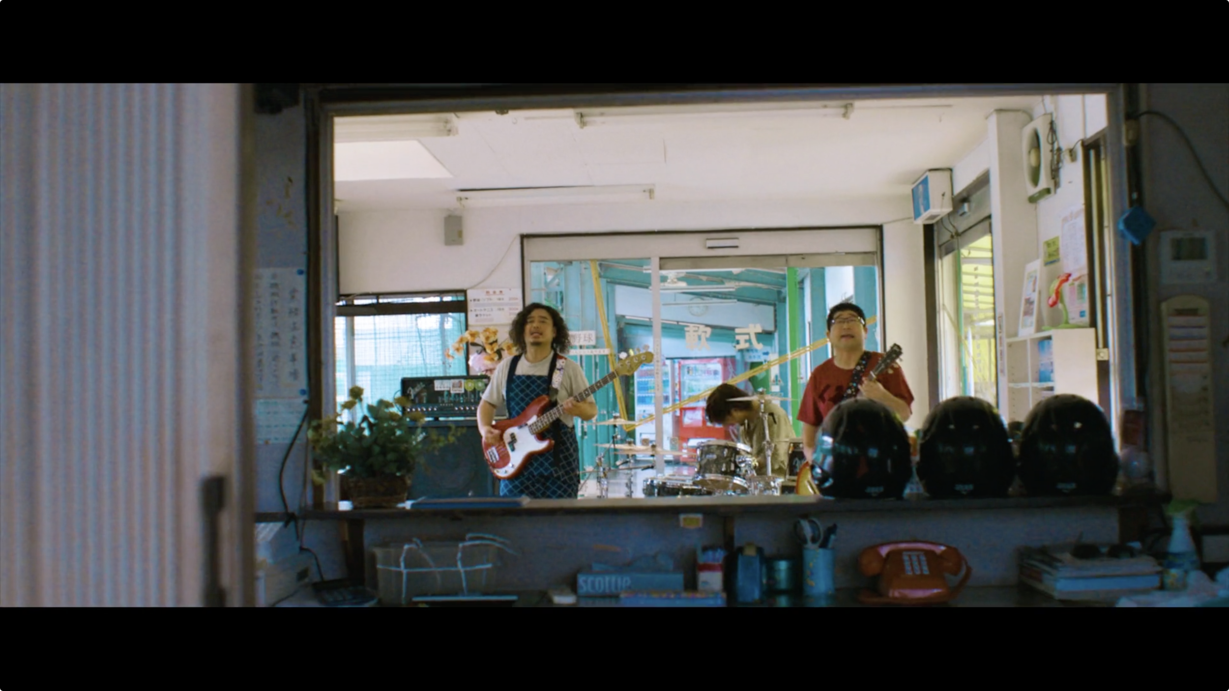 サンボマスター「輝きだして走ってく」MusicVideo010.png