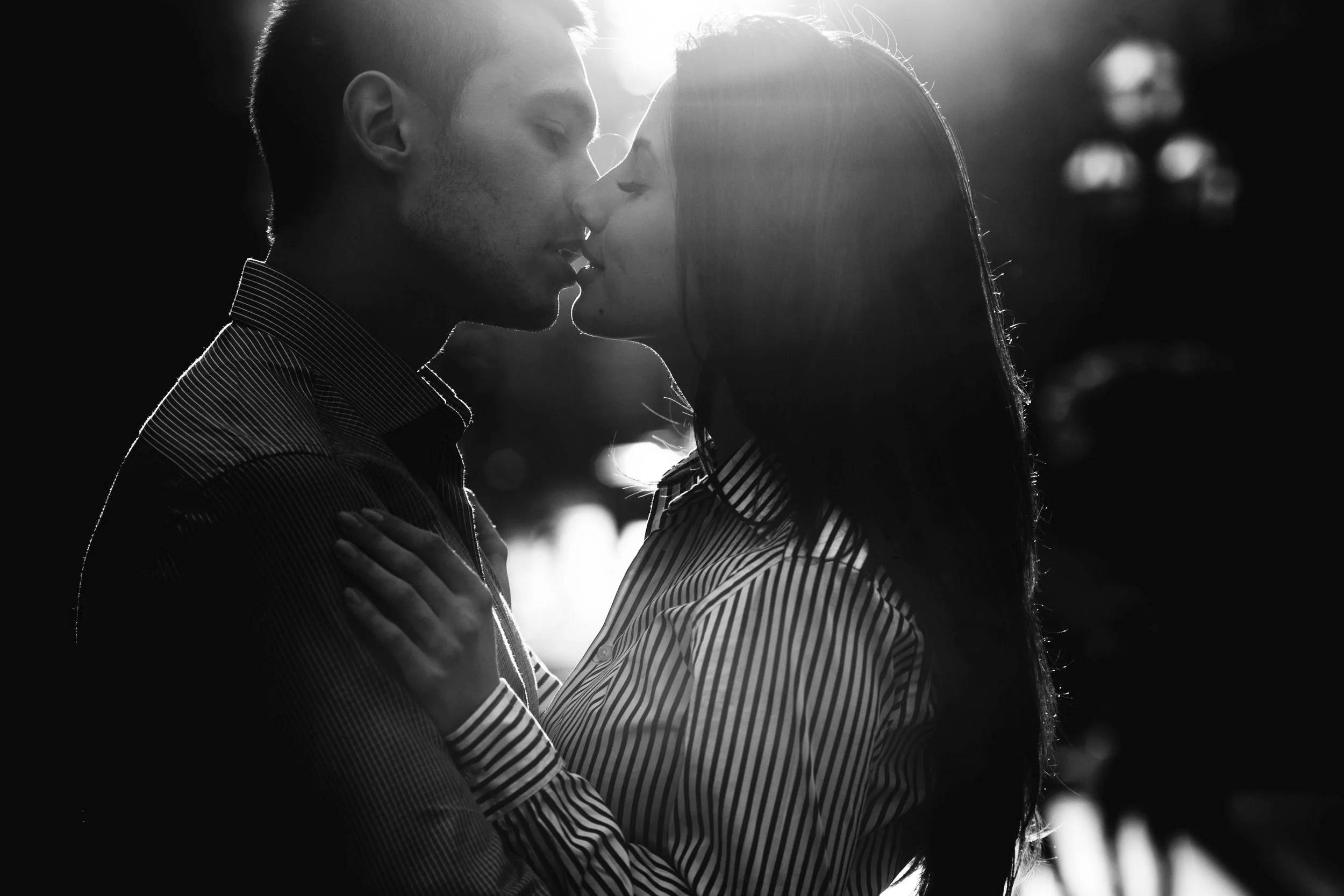 How to Pique His Interest & Keep It That Way 