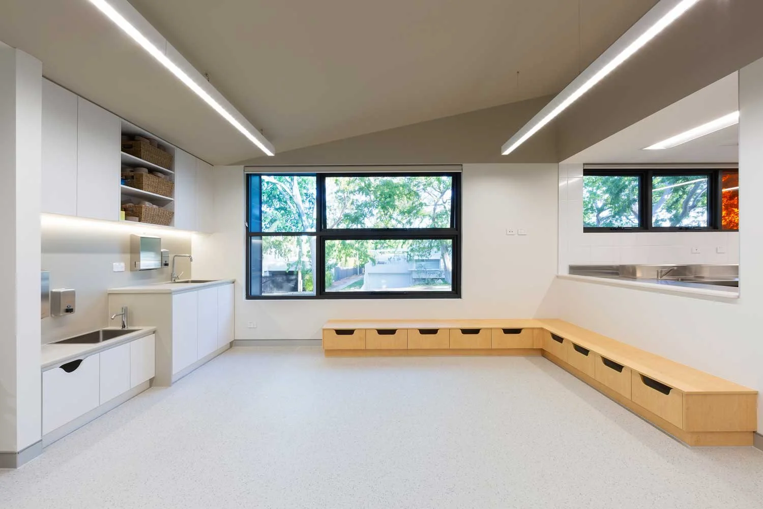 DeakinELC_077.jpg