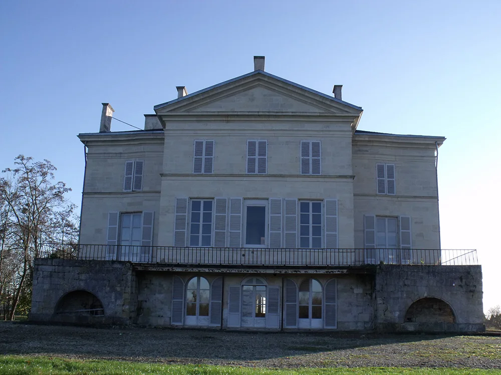 CHATEAU FACADE N.jpg