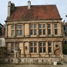 LANGRESMaison Renaissance