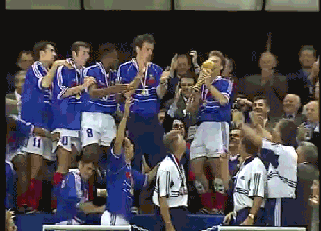 Allez Didier ! Soulève la de nouveau !
