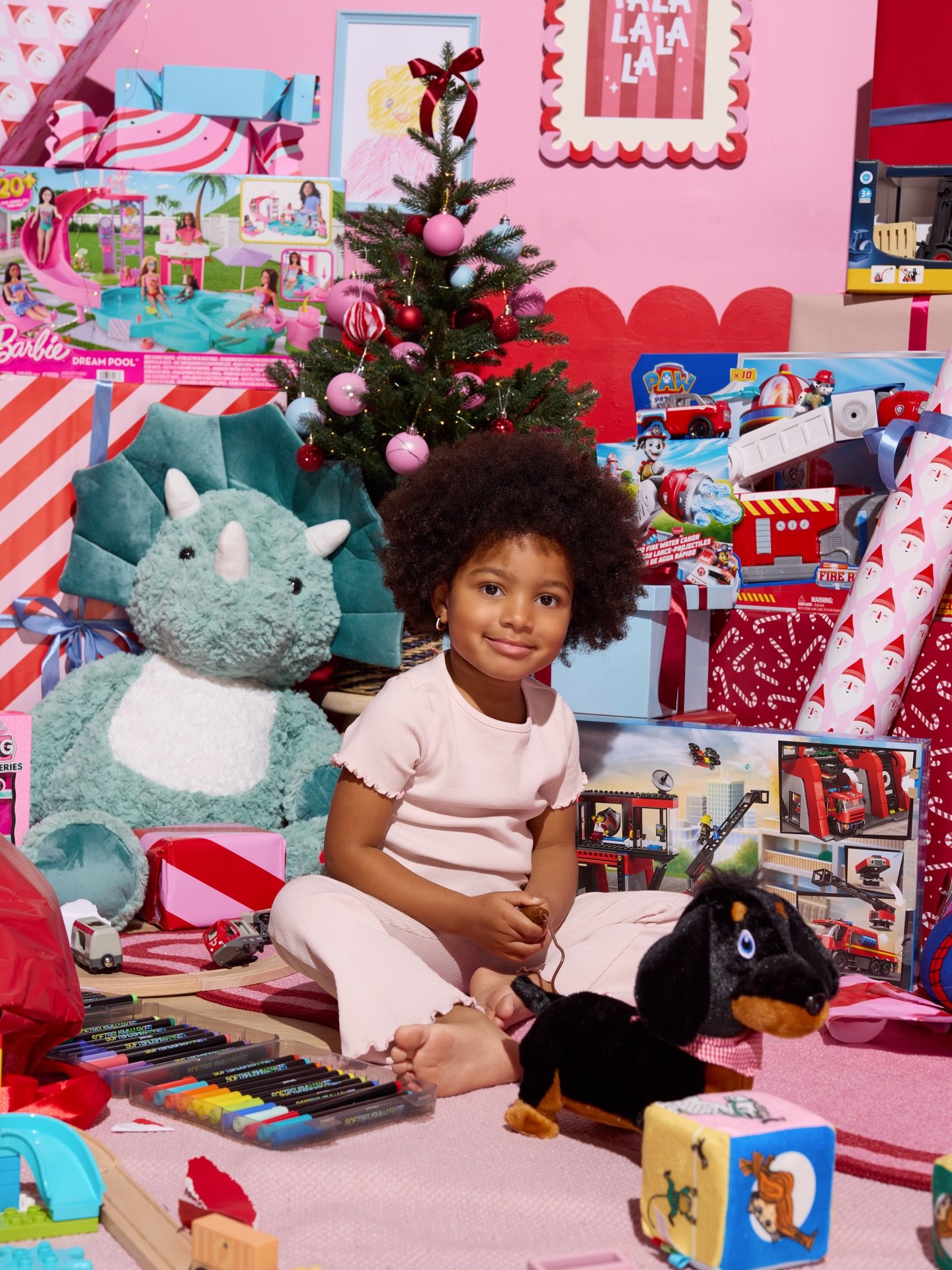 Christmas campaign @jollyroom 

Team 💫
@louisamelin 

Model Naiyah 💫