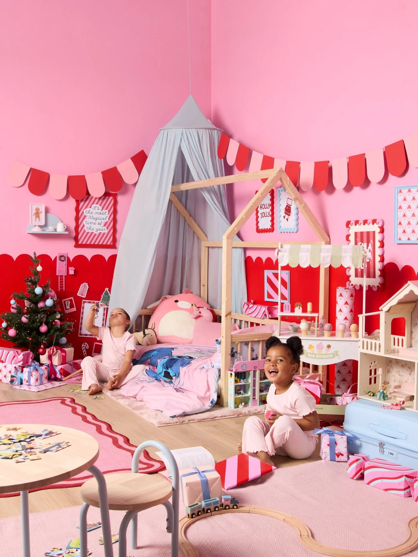 Christmas campaign @jollyroom 

Team 💫
@louisamelin