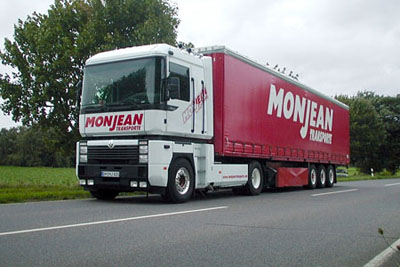 Unser erster "Reno" AE MAGNUM, legte den Grundstein für weitere Renault Fahrzeuge bei uns.