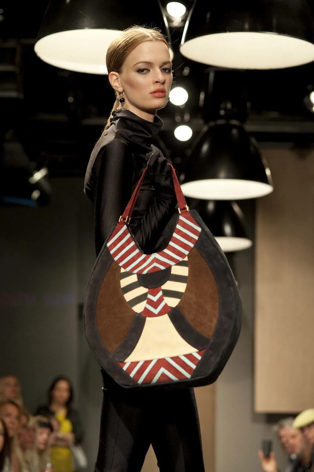 Deltog i Kotyr mode show på Hotel Nordic Light, Stockholm.