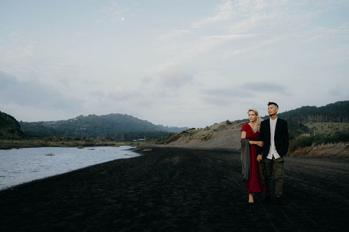 Piha Beach - Engagement Photography - Rose + Brandon - Wedding Photography Auckland