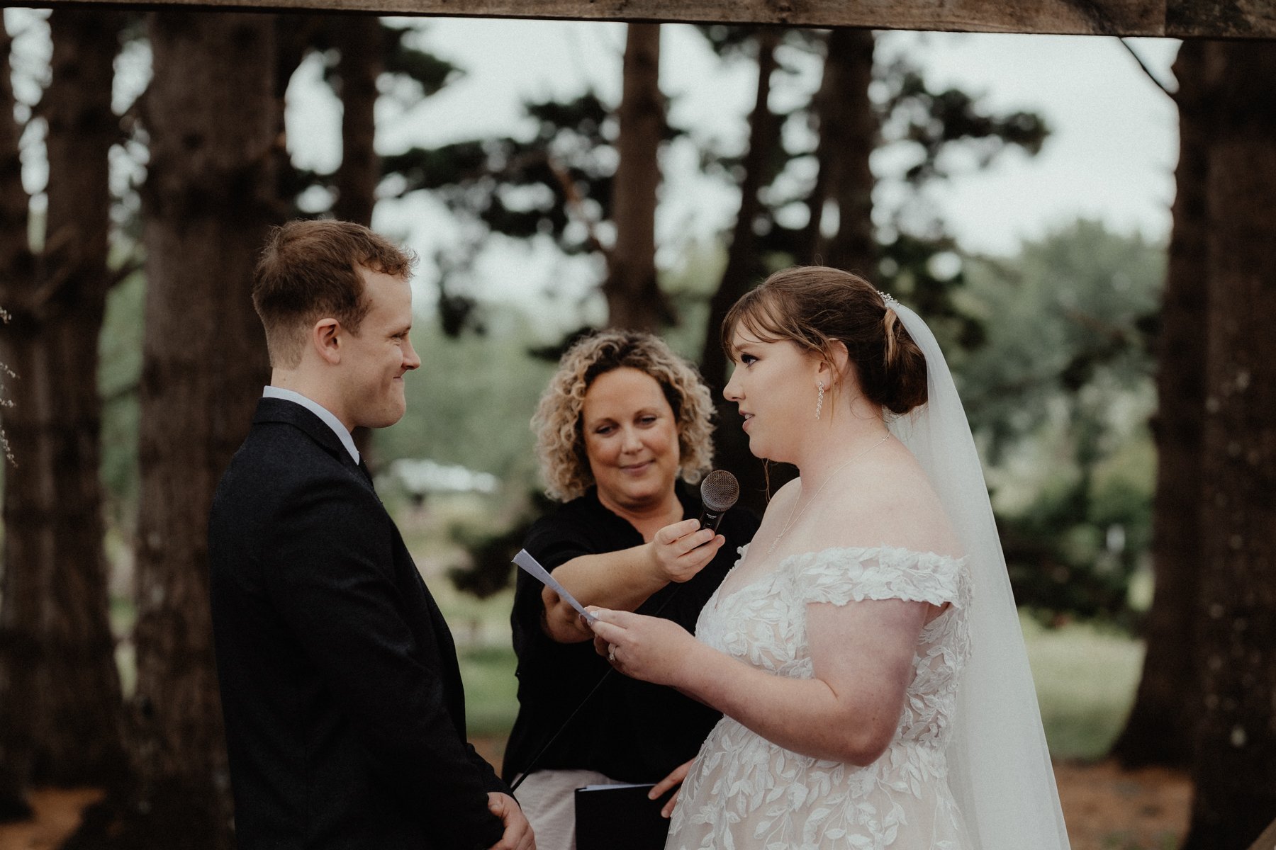 NZ wedding photographer-143915.jpg