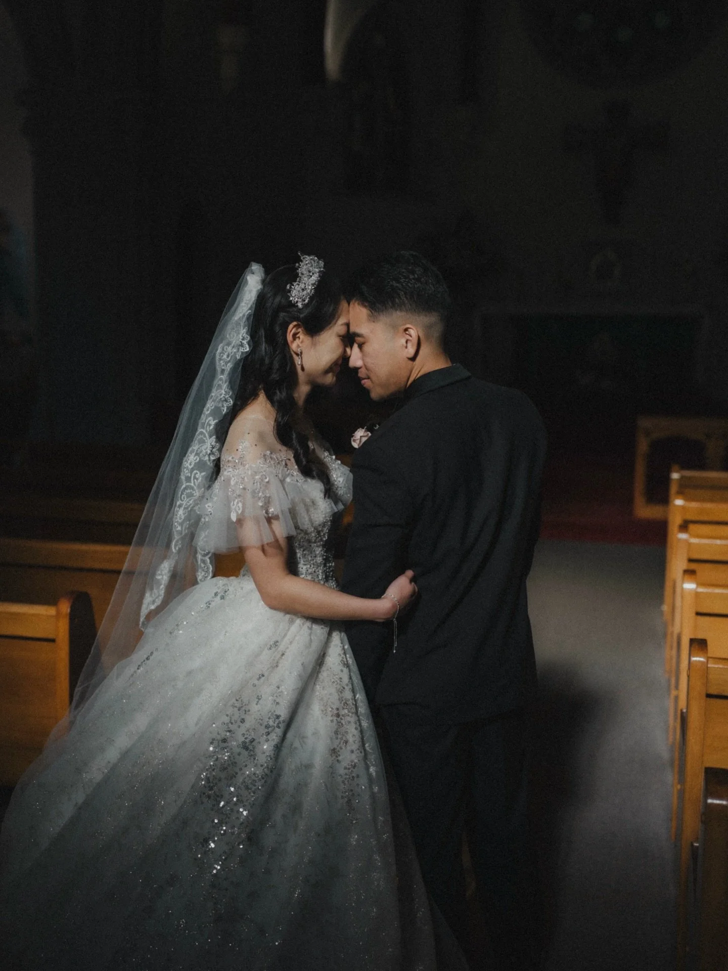 So many good photos of B&amp;G that it&rsquo;s hard to select 🫣
One of the photo&rsquo;s not shown was also selected as finals for Tamron here in NZ! ✌️

#aucklandweddingphotographer #newzealandweddingphotographer #aucklandweddingvideographer #auckl