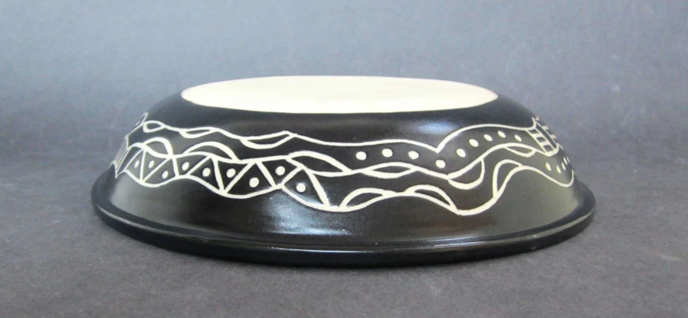 Om bowl side view