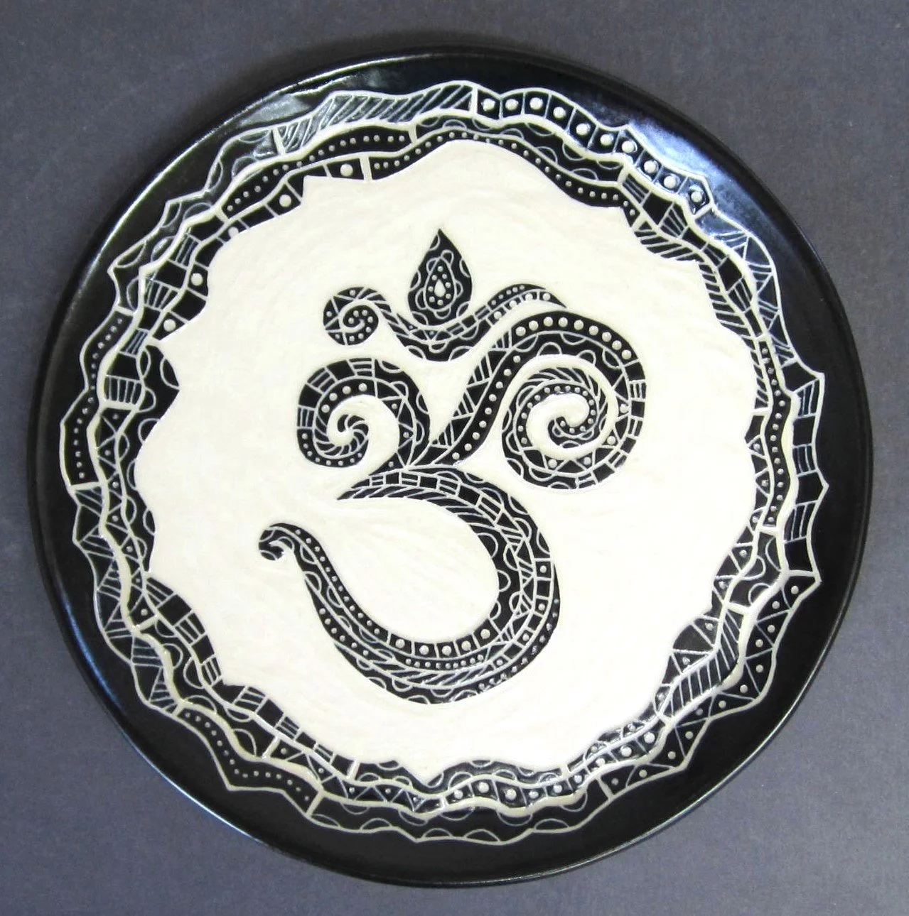 Meditation plate