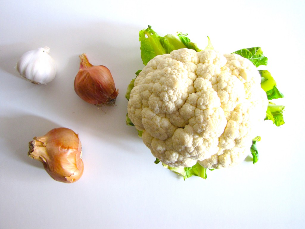 cauliflower soup, creme of cauliflower, soup, recipe, recipe of the day, vegan, gluten-free, gluten-free recipe