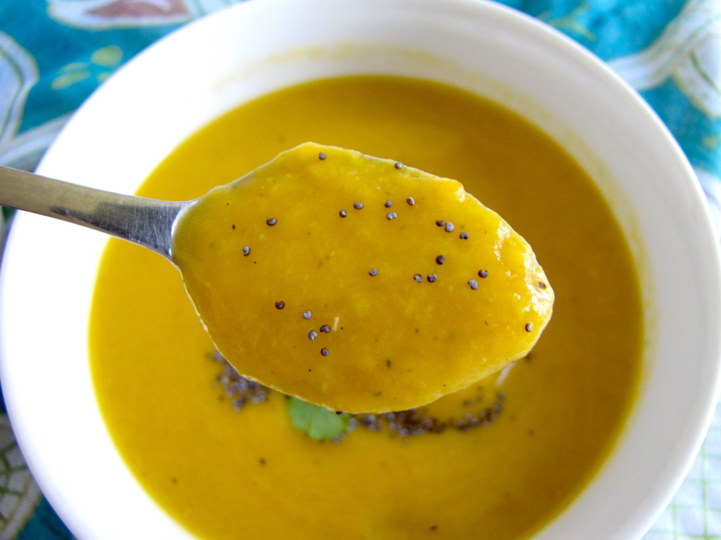 butternut squash soup with asparagus, butternut squash soup, vegan soup, gluten-free soup, dairy free recipe, recipe, recipes, recipe of the day