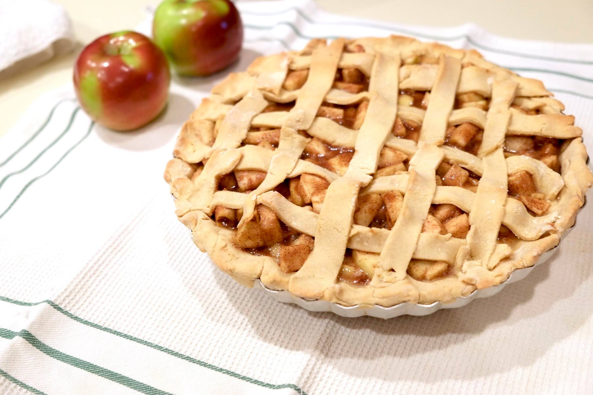 Cardamom Apple Pie (Gluten-Free) apple pie