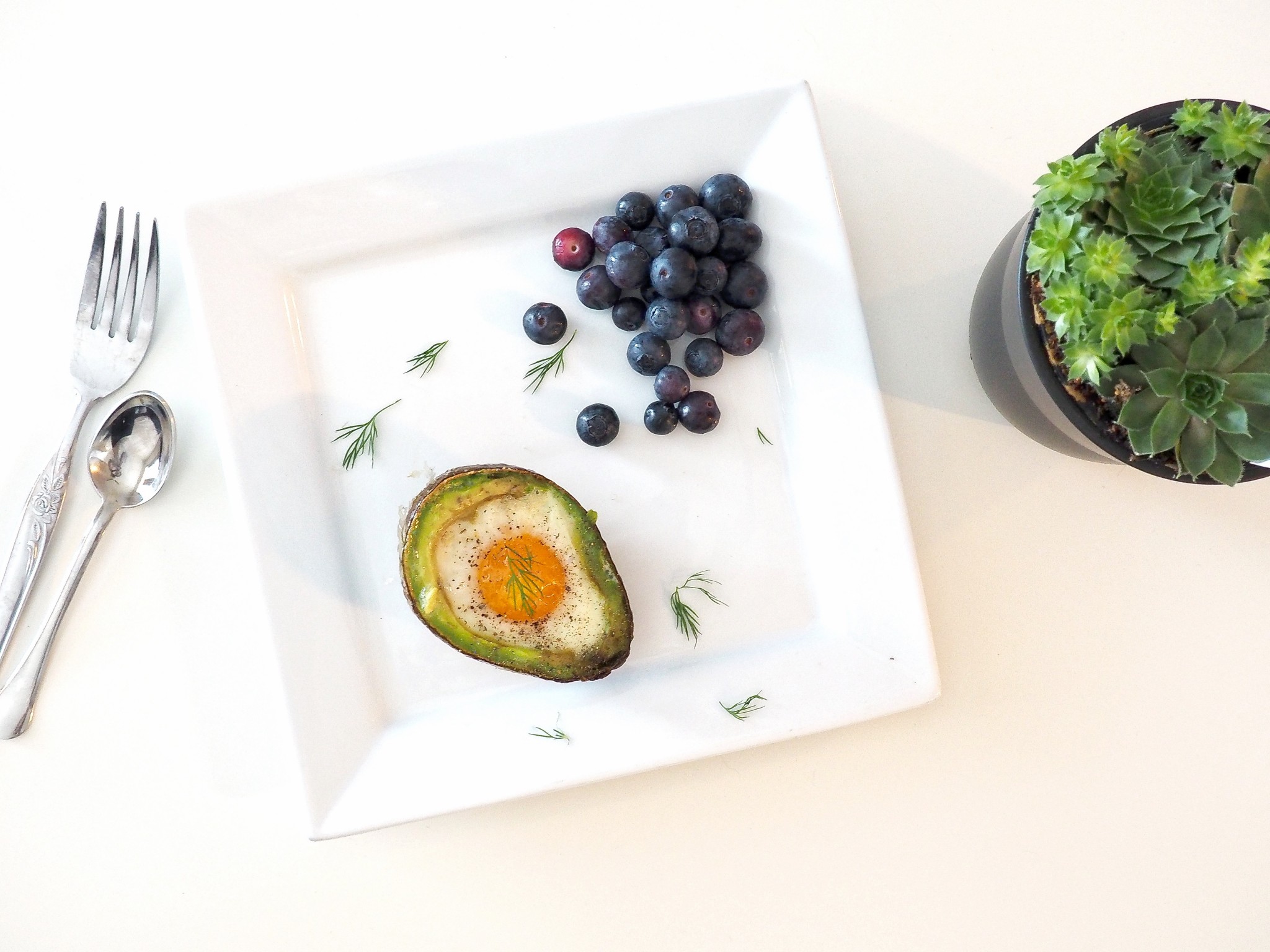 The Ultimate Healthy Breakfast: Avocado Baked Egg