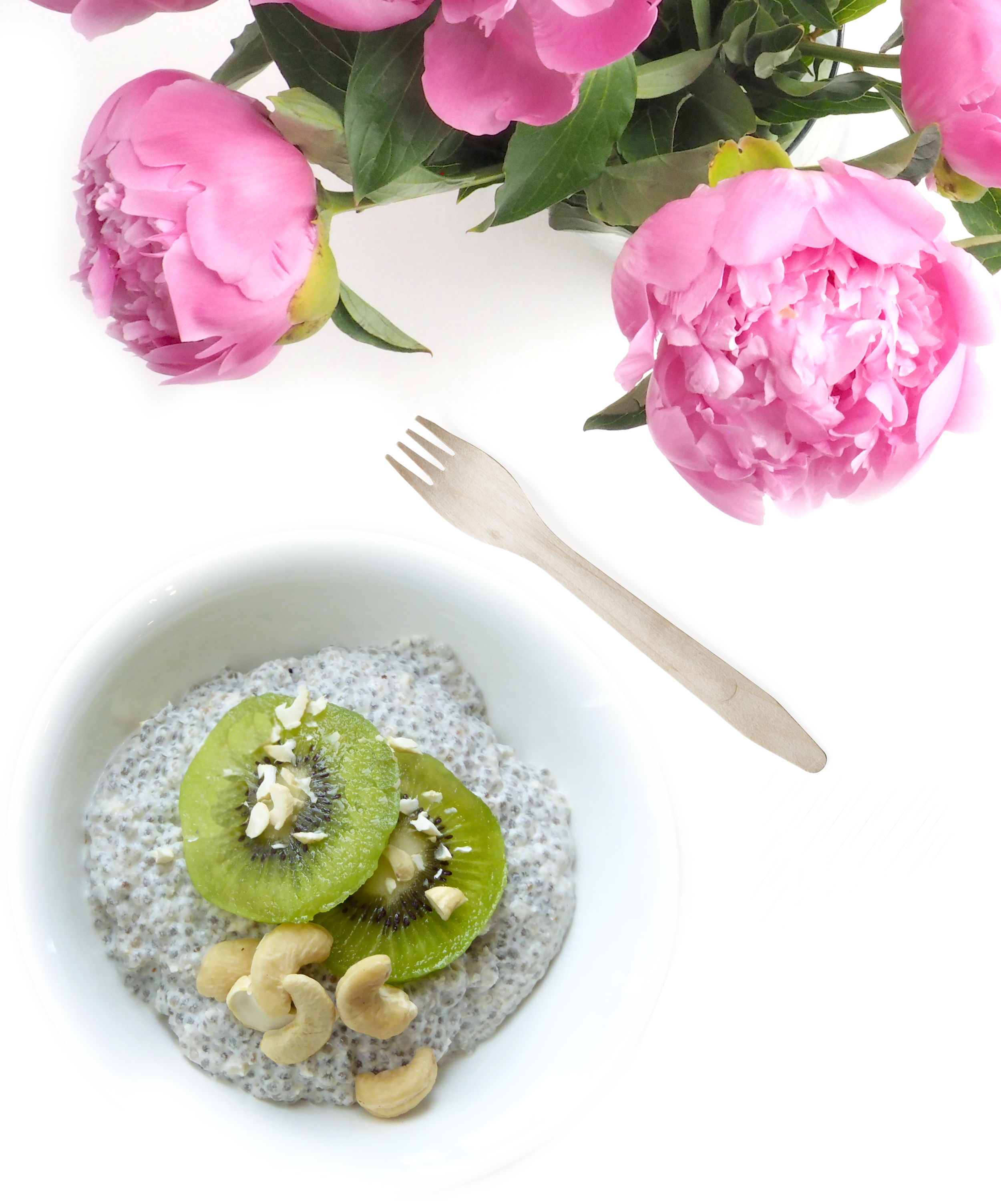 Chia Seed Pudding with Kiwi Cashew_1