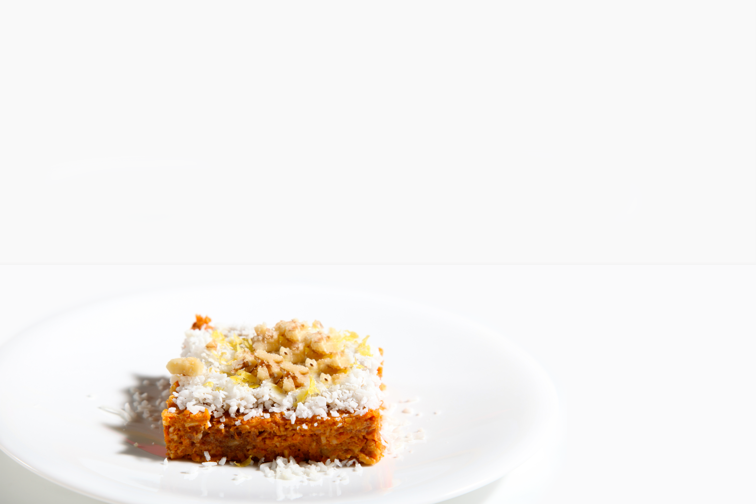Raw-Carrot-Cake-with-Coconut-Icing_1.png