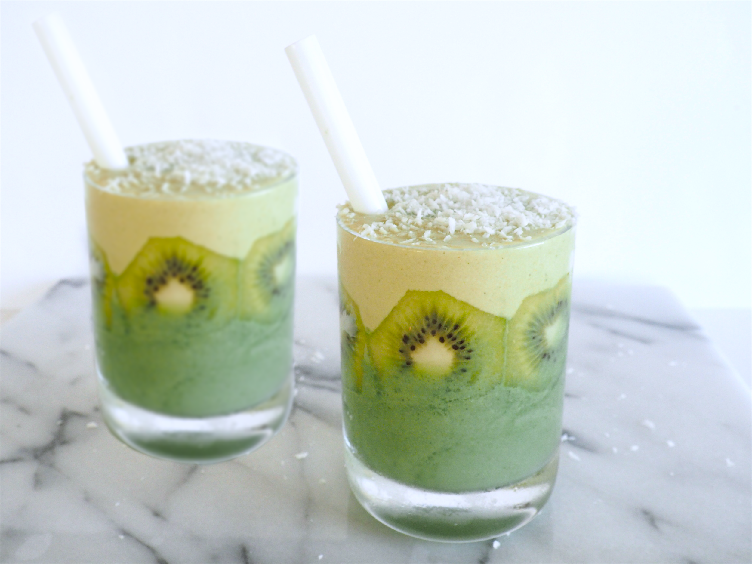Avocado-Zucchini-Coconut #LayeredSmoothie