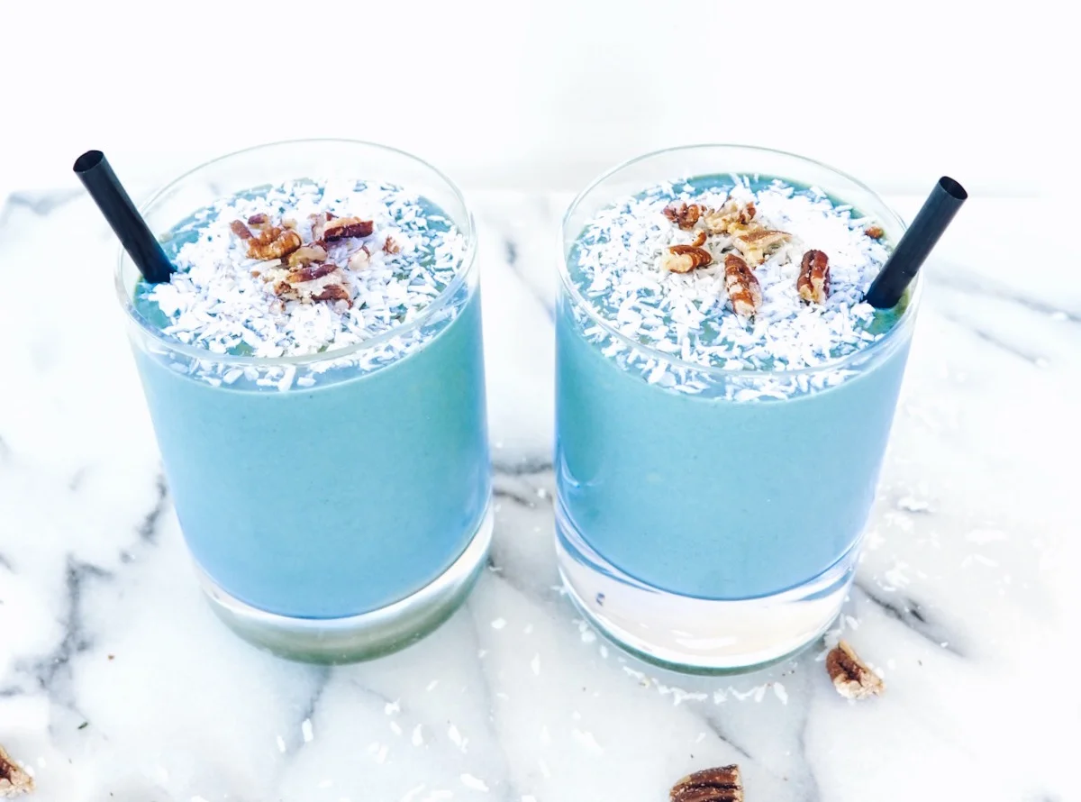Coastal-Dreams-Blue-Green-Coconut-Smoothie-1.jpg