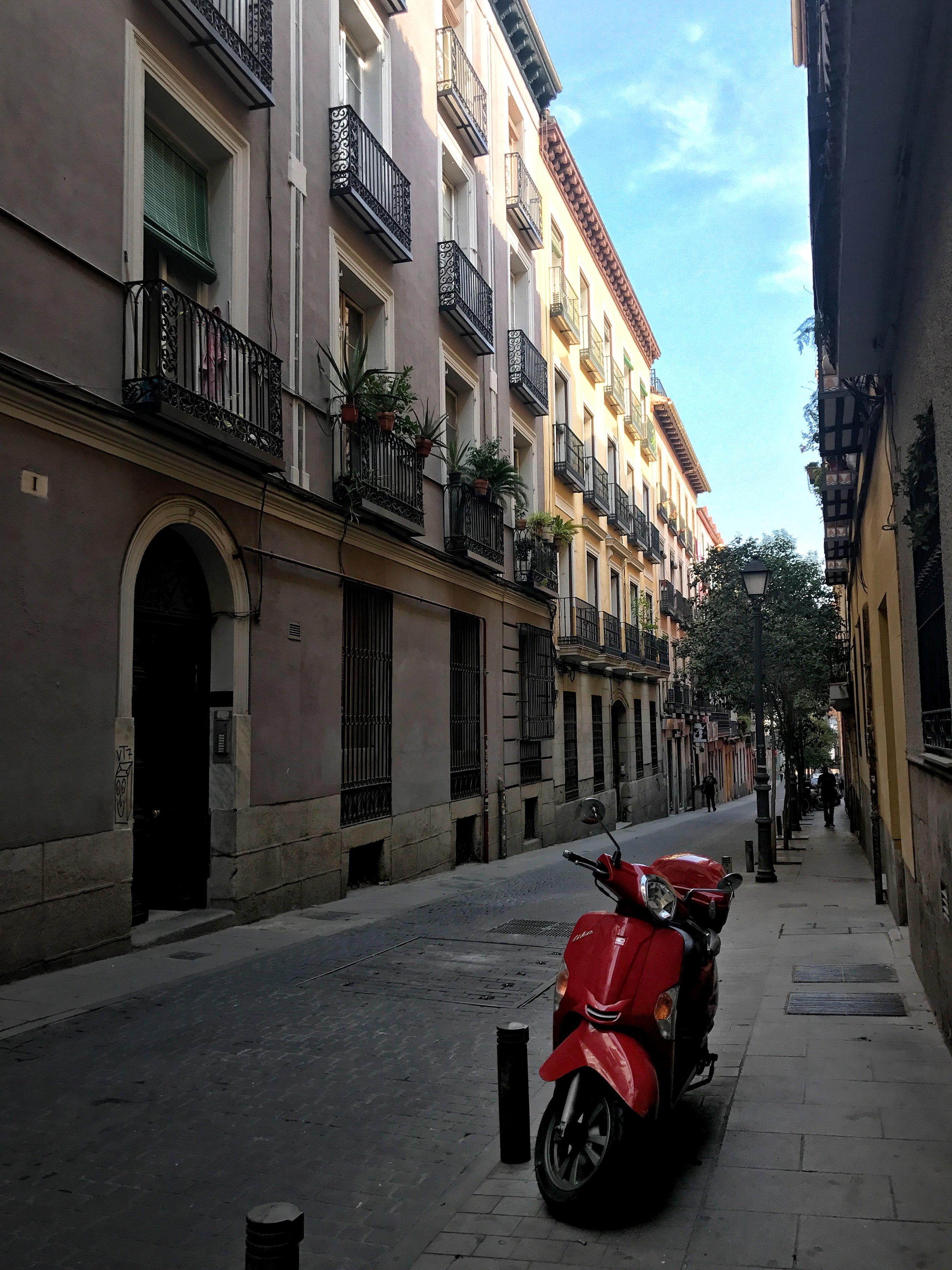 Explore Madrid Like a Local - The Ultimate Insiders' Travel Guide image asset