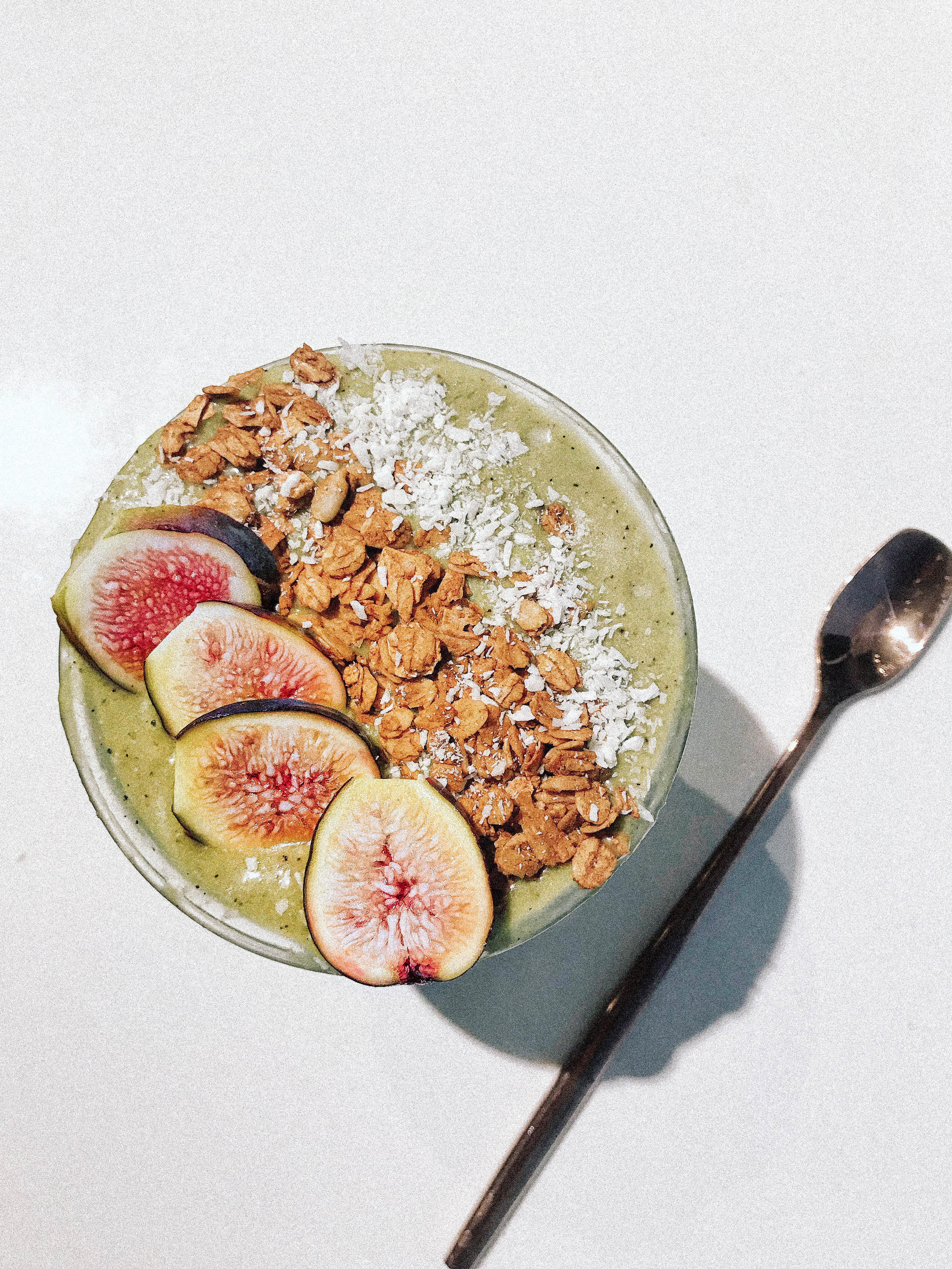mission smoothie bowl