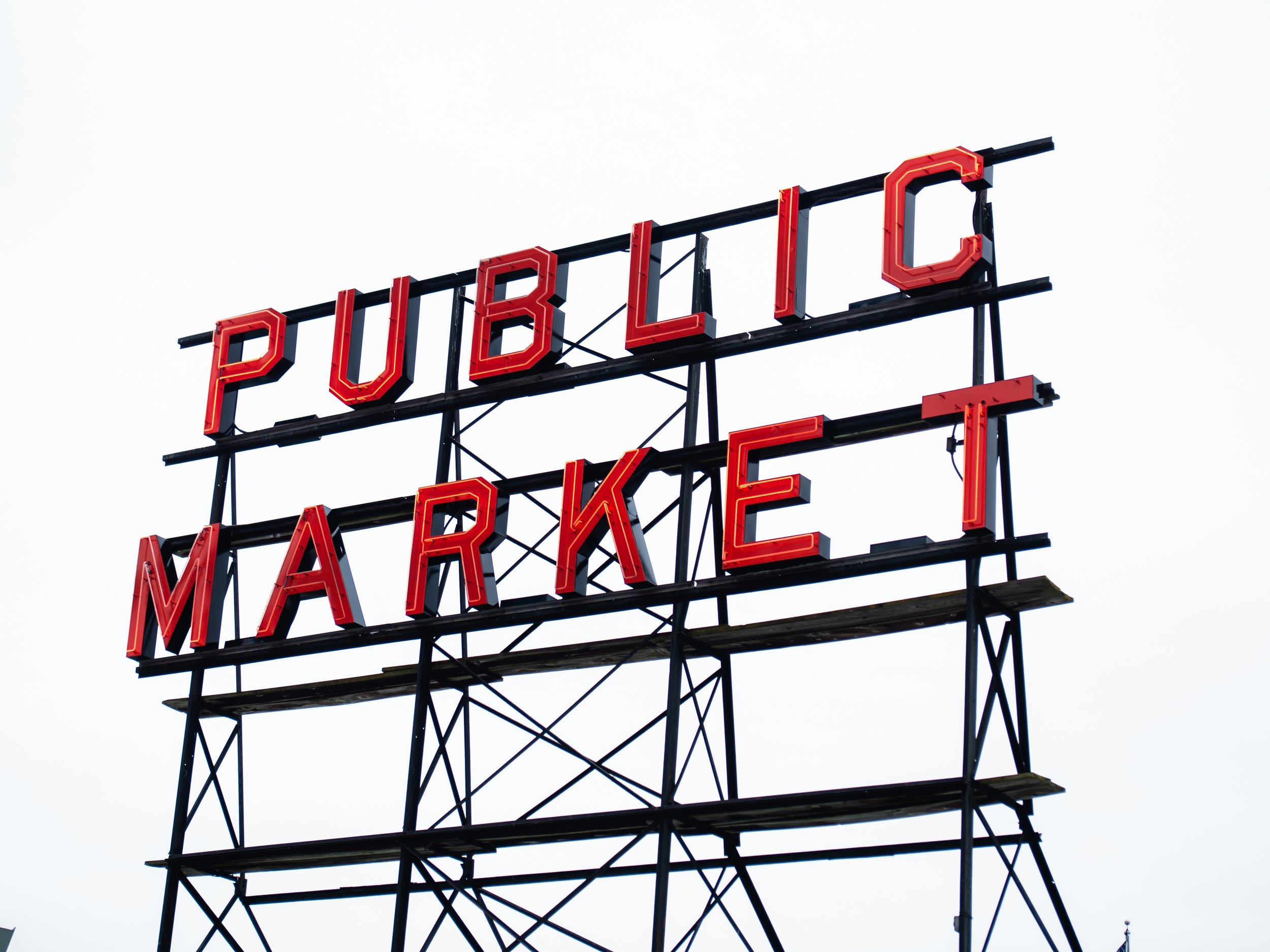 Insiders guide to seattle -public market - www.letsregale.com