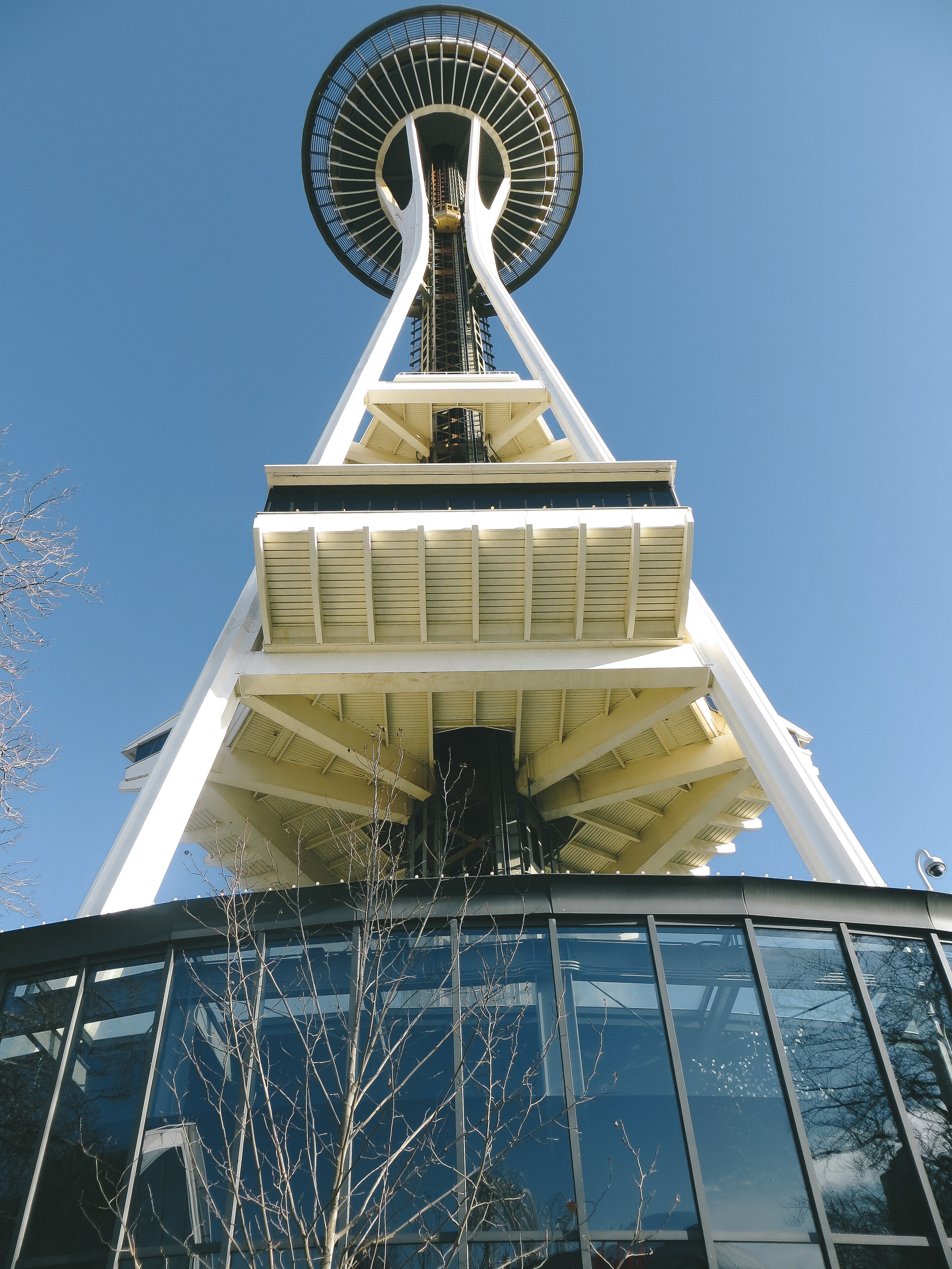 Insiders guide to seattle -space needle - www.letsregale.com - pacific northwest travel blogger 3.jpg