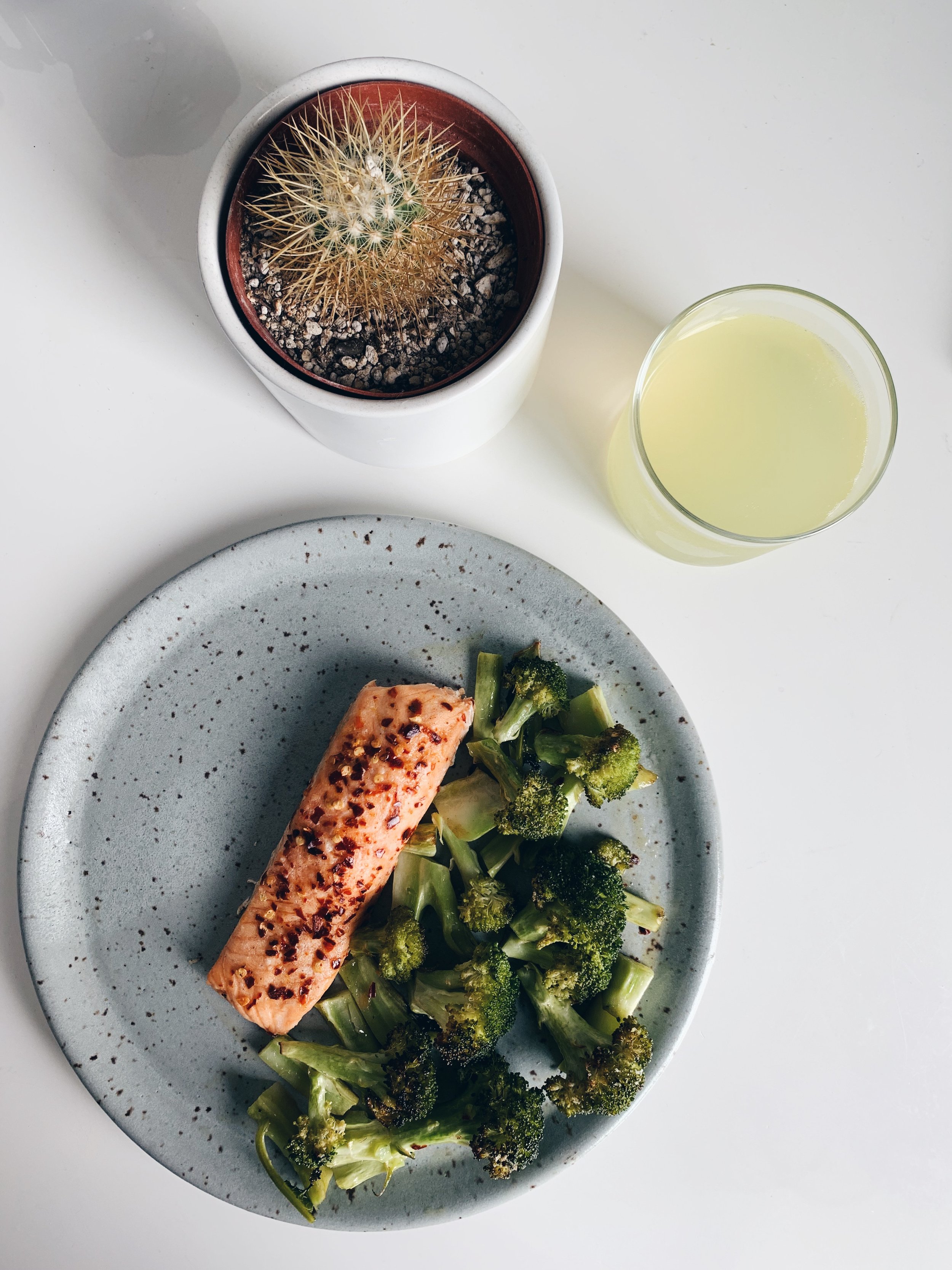 Baked Salmon &amp; Citrus Broccoli Dinner: A Delicious and Nutritious Meal