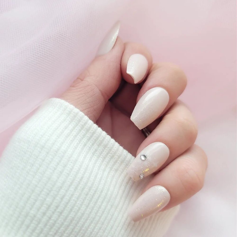The Ultimate Guide to Buying Press-On Nails in 2023 - Your Comprehensive Guide — Wellness Bum The Ultimate Guide to Buying Press-On Nails in 2023 - Your Comprehensive Guide — Wellness Bum