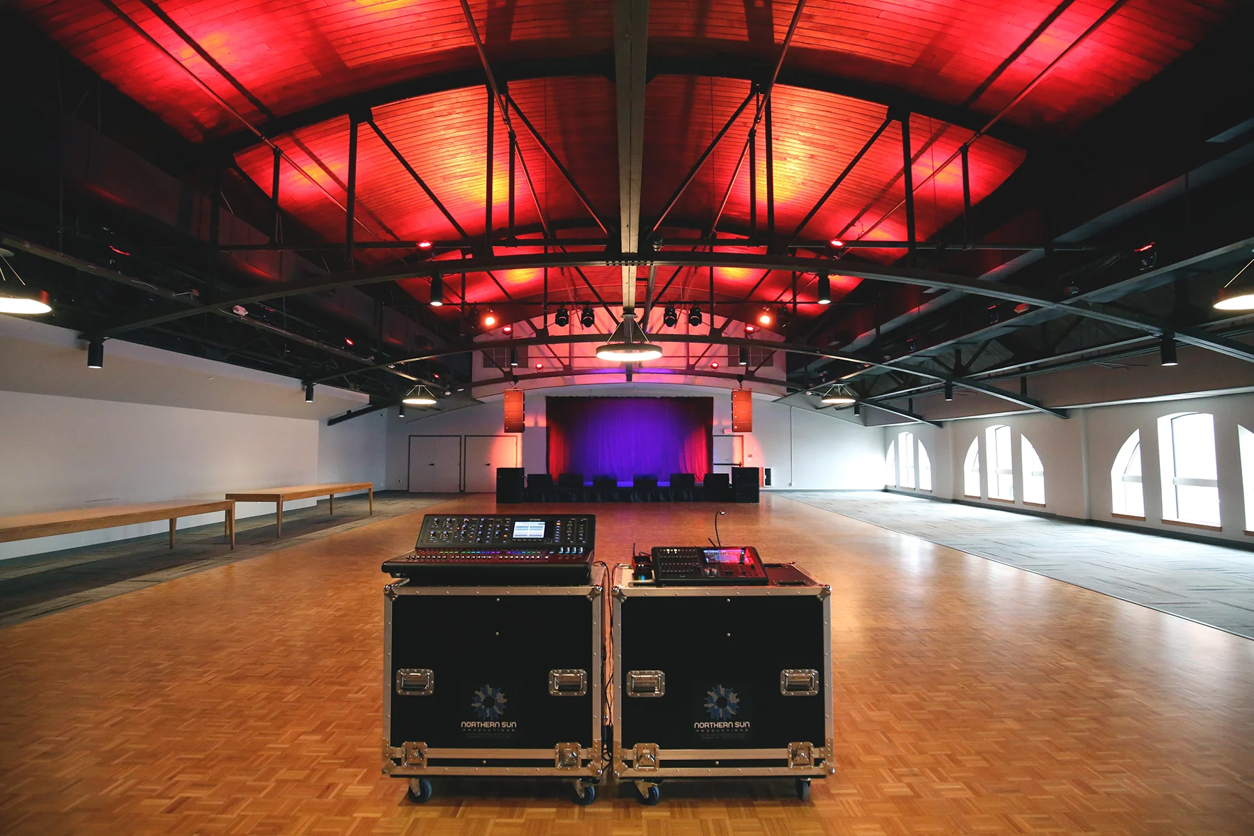 Les Fields Hall