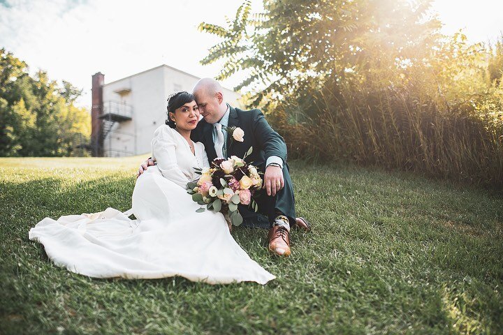 So this all happened pretty quickly yesterday. I got a call from my buddy @franklinmedinaphotography asking if I was free to shoot a wedding. I said sure, when? He says in 20 minutes!! Ummm... sure I like challenges. Lol!!
•
•
•
•
•
#wildrootcollecti