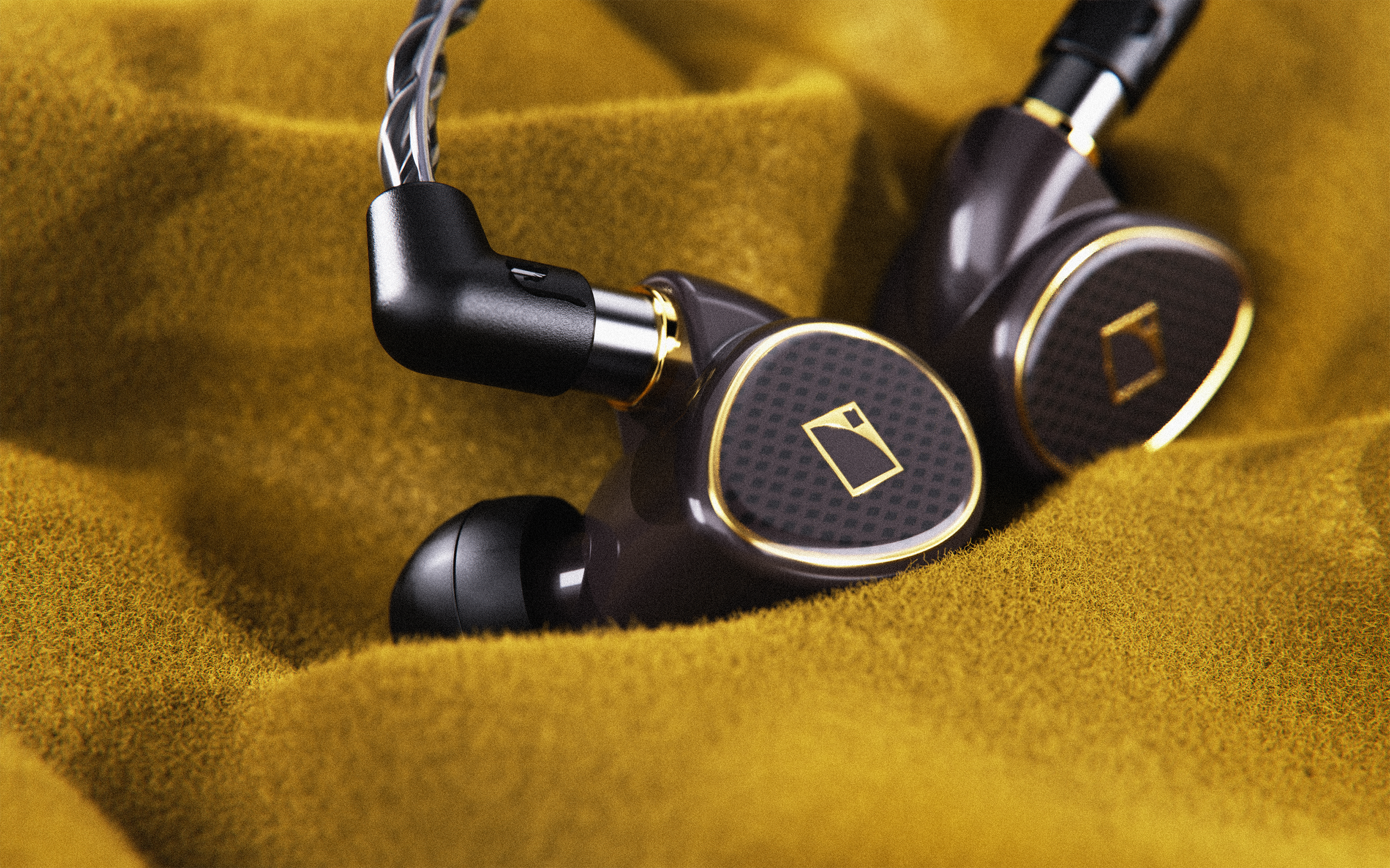 Contour XO Yellow New.png