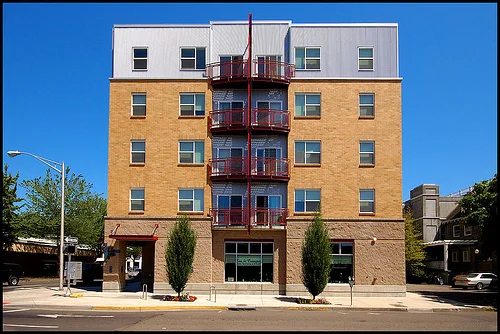 Aurora Bldg.jpg