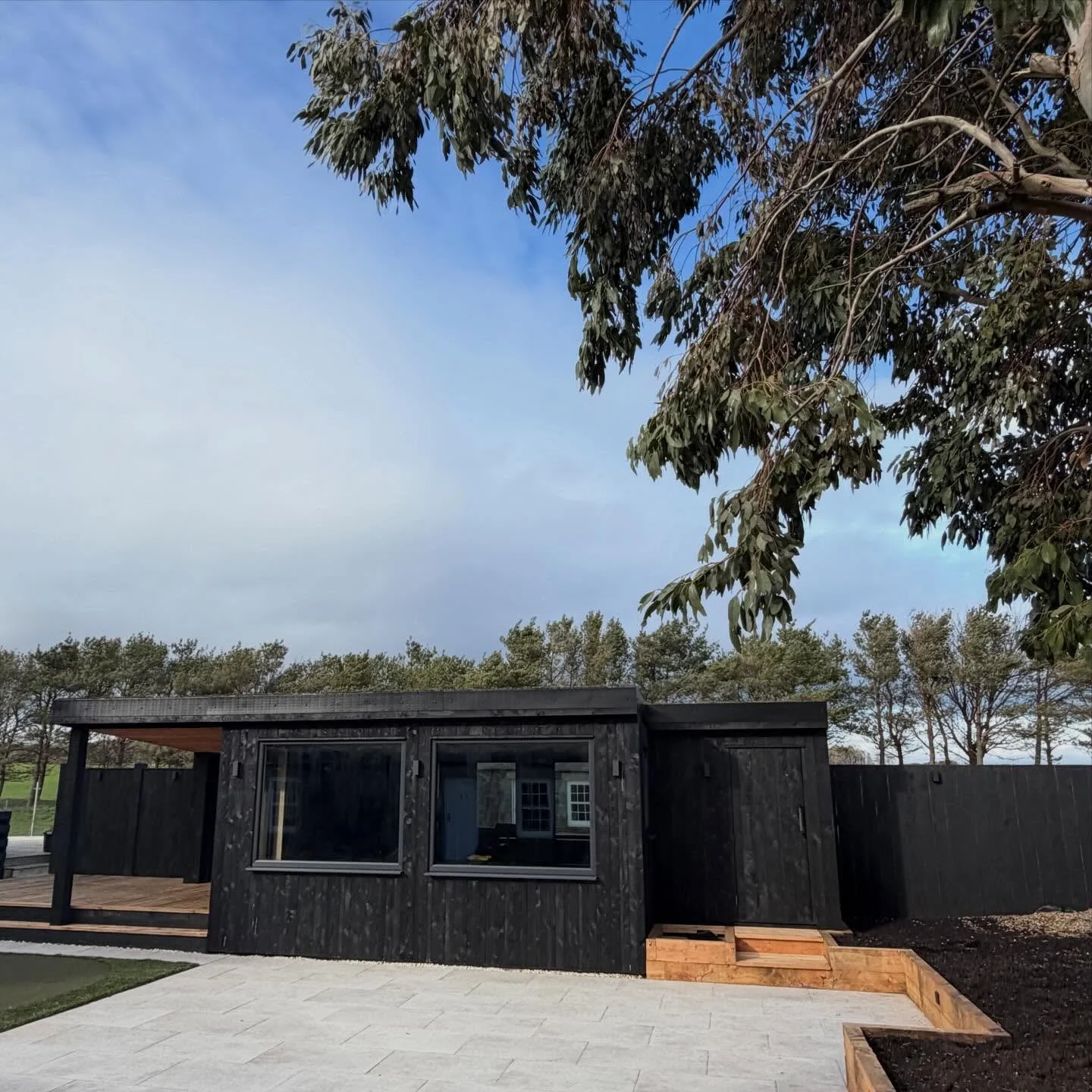Popped back to this build, finished at the turn of the year.
A generous gym, with covered bar area, plus some external storage.

Quick fix to a sticky lock, then the opportunity to get some photos under a blue sky.

Thanks again to @elmscarpentry - p