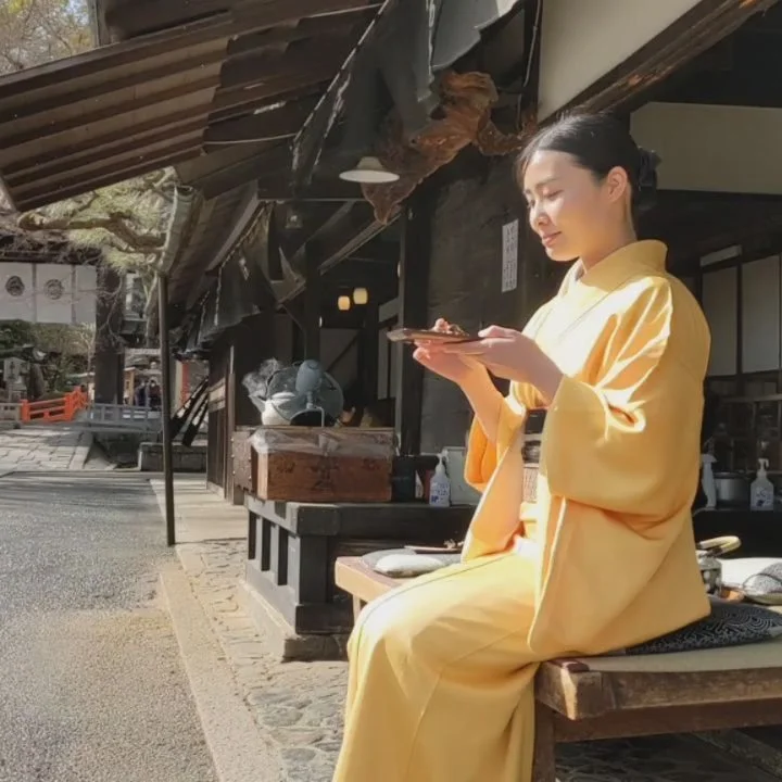 🙏🍵THE 1000 YEAR OLD TEAHOUSE🍡❤️&zwj;🩹

Ichimonjiya Wasuke (一文字屋和輔), affectionately known as 'Ichiwa' (一和), was established shortly after the founding of Imamiya-jinja.
For over one thousand years it has served visiting pilgrims a single type of s